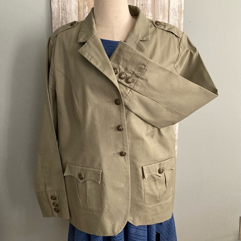 Twiggy London 1X Lined Khaki Blazer